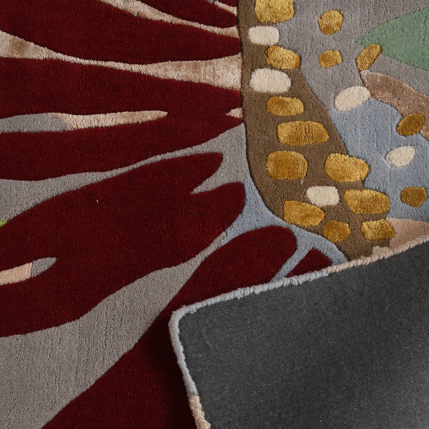 Lily Rug Littlelooms.in | Handmade Rugs & Handcrafted Carpets Online