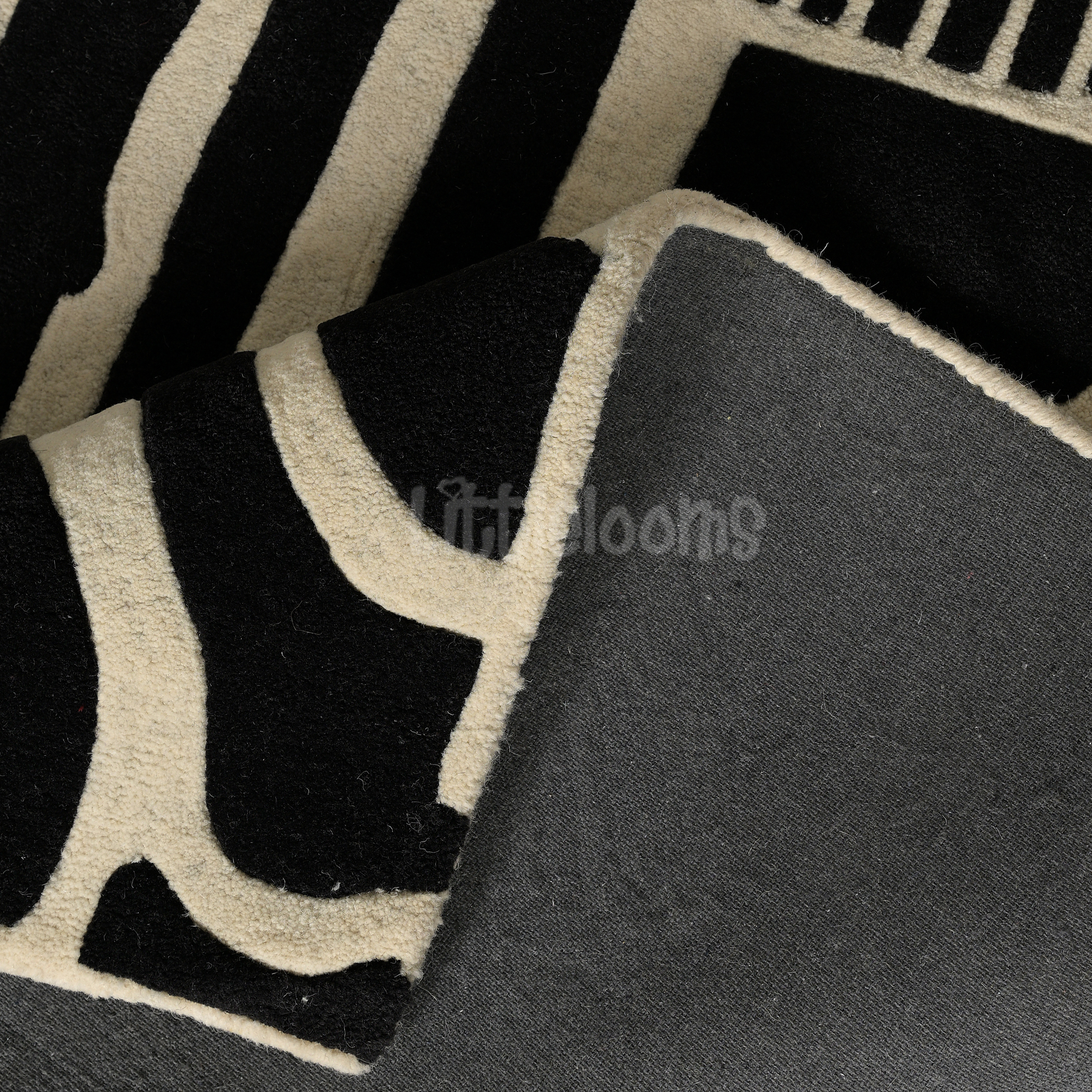 Wyndham Black Handmade Abstract Rug - Image 3